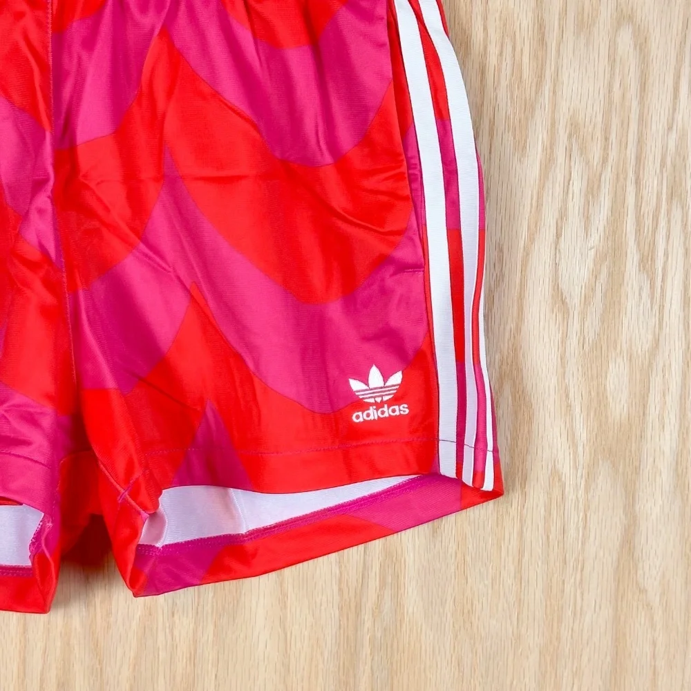 Adidas x Marimekko Shorts - Picture 6 of 12